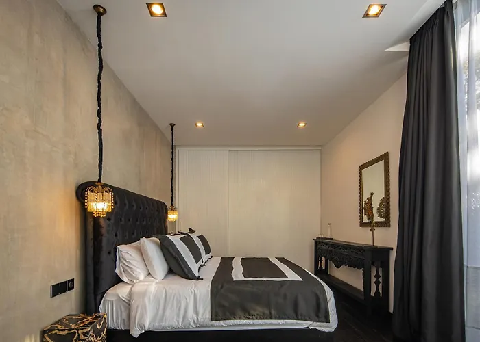 Gima 1 - 5 Bedroom Umalas Villa