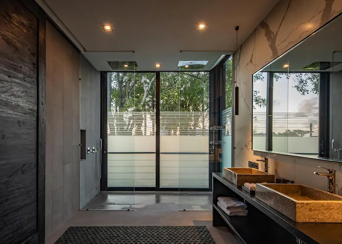 Gima 1 - 5 Bedroom Umalas Villa *